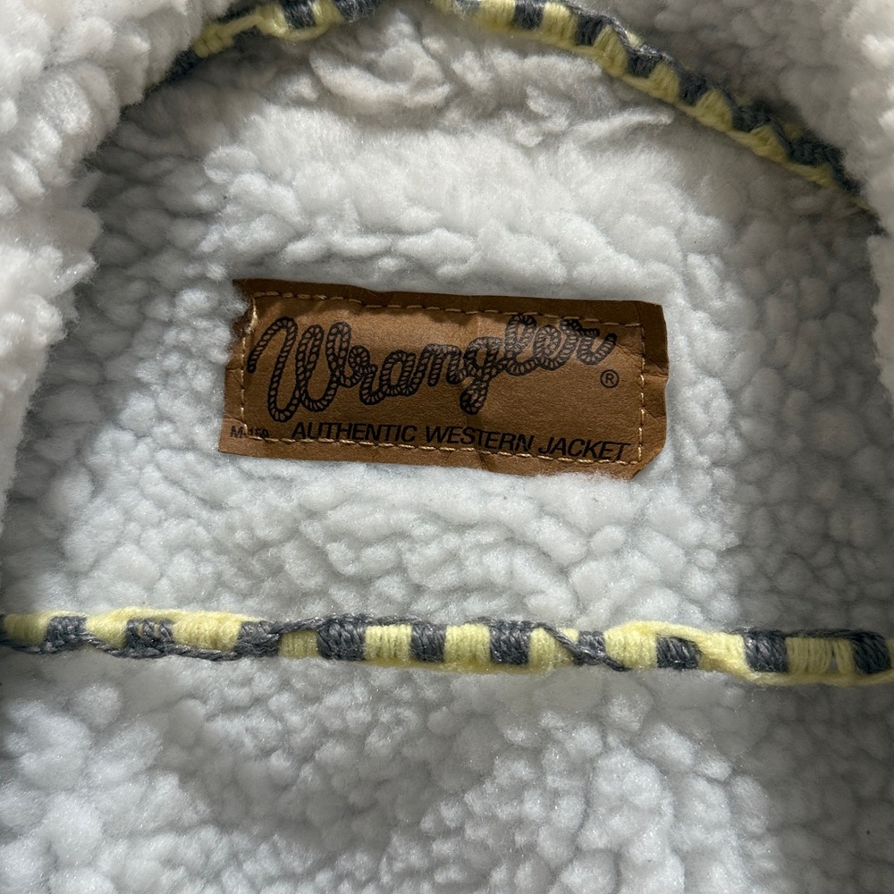 Wrangler Blue Denim Jacket with White Sherpa Collar - Picture 2 of 6